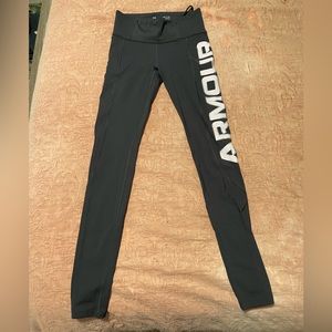 Under Armour compression cold gear leggings. Small.